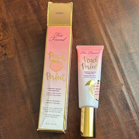 Too Faced Peach Perfect Foundation - Honey - Picture 1 of 4